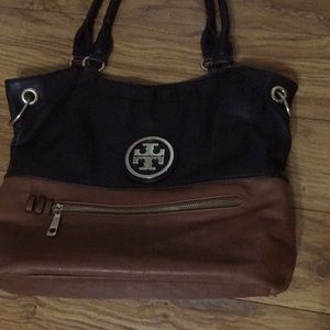 Black and brown pocket book